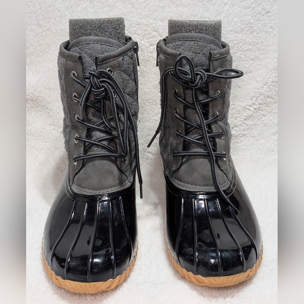 Sporto Women's SZ 8 Delanie Gray Black Rain Winter Duck Boots Quilted Plaid